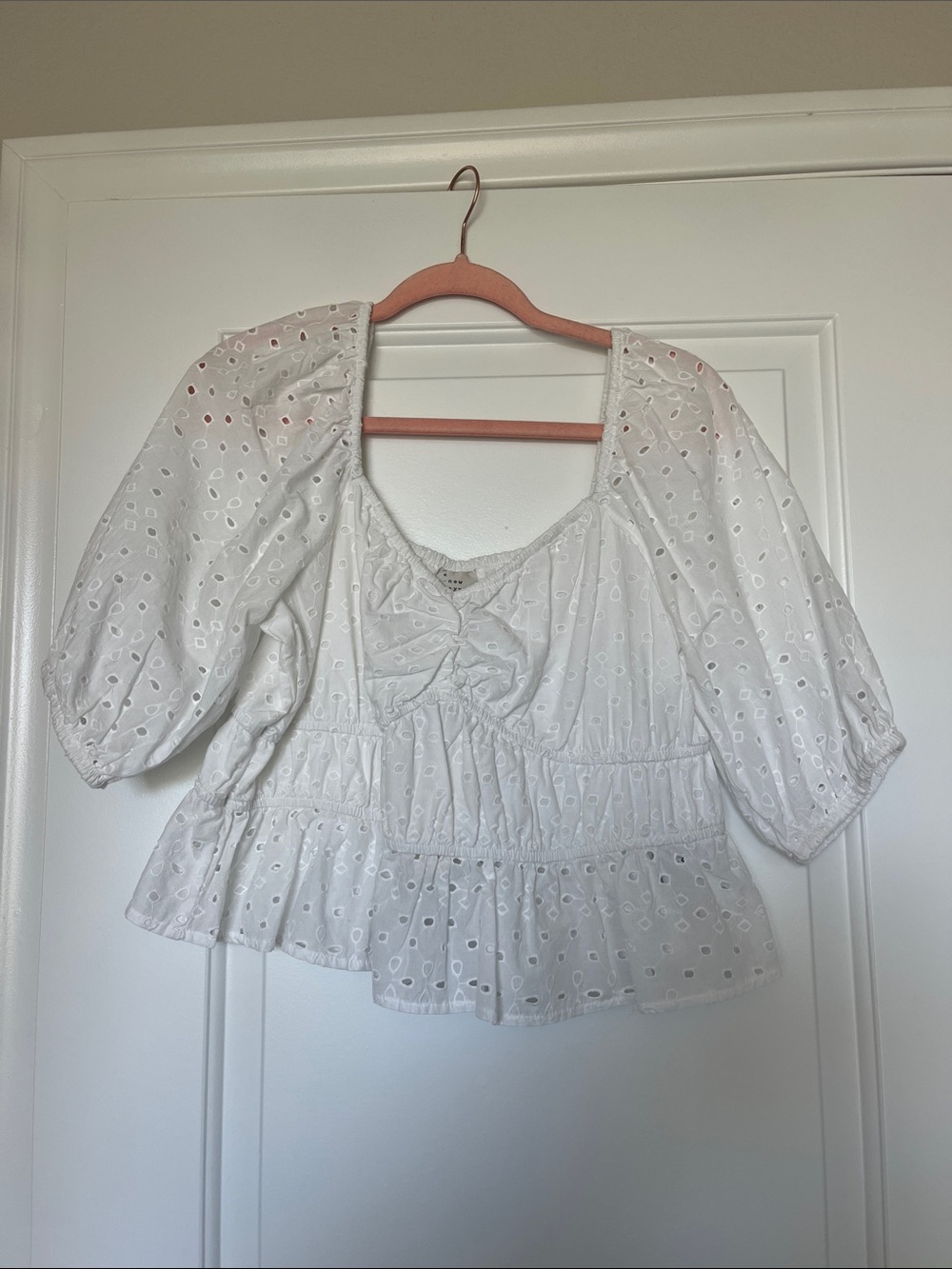 A New Day White Eyelet Peasant Top - Puff Sleeve